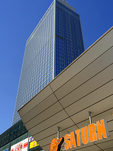 Saturn-Markt am Alexanderplatz Foto 