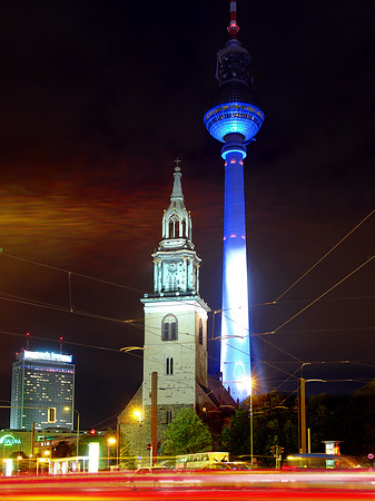 Marienkirche und Fernsehturm Fotos