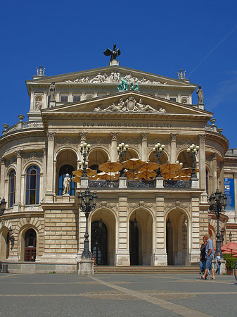 Foto Alte Oper mit Opernplatz