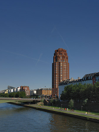 Fotos Main Plaza mit Ufer | Frankfurt am Main