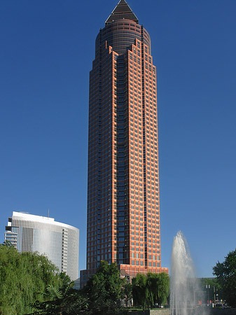 Fotos Messeturm mit Ludwig-Erhard-Anlage | Frankfurt am Main