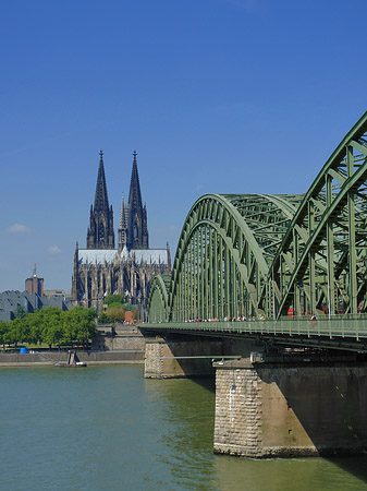 Foto Hohenzollernbrücke am Kölner Dom - Köln