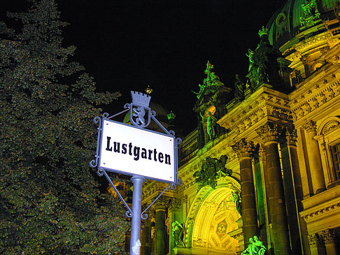 Foto Lustgarten bei Nacht - Berlin