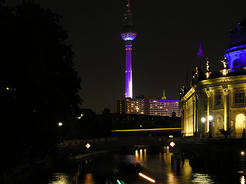 Bodemuseum und Fernsehturm Fotos