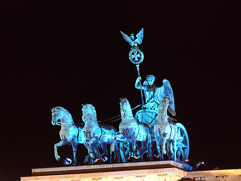 Quadriga bei Nacht Fotos