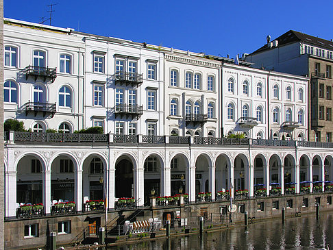 Alster Arkaden am Alsterfleet