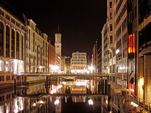 Fotos Bleichenfleet bei Nacht | Hamburg