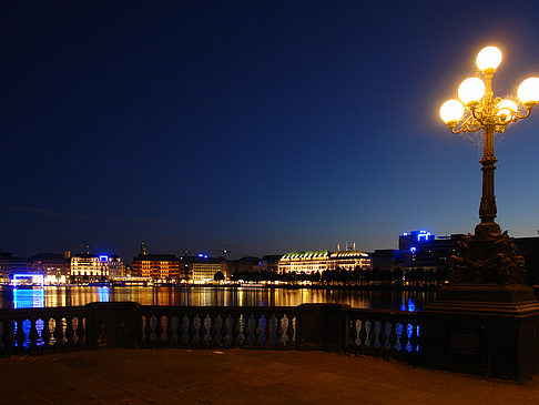 Foto Laterne und Binnenalster - Hamburg