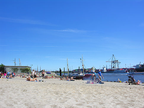 Foto Strand und Hafen von Övelgönne