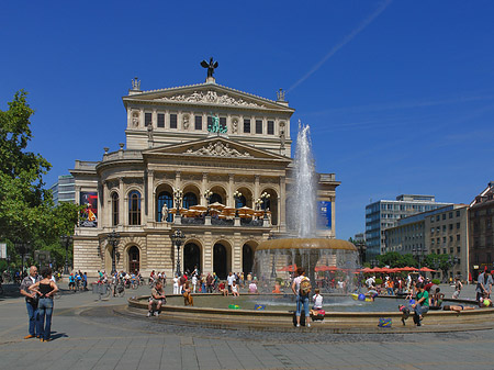 Fotos Alte Oper mit Brunnen | Frankfurt am Main