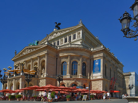 Fotos Oper mit Laterne