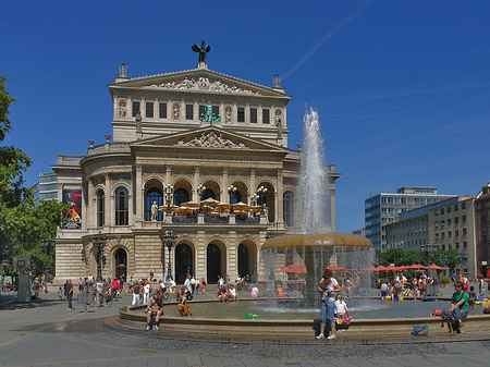 Alte Oper mit Opernplatz Fotos