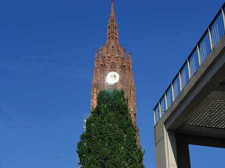 Fotos Kaiserdom St. Bartholomäus mit Häuser | Frankfurt am Main