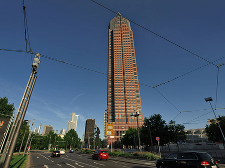 Blick auf Theodor-Heuss-Allee Fotos