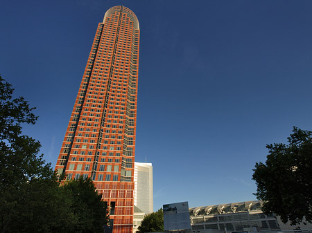 Fotos Messeturm mit Kastor | Frankfurt am Main