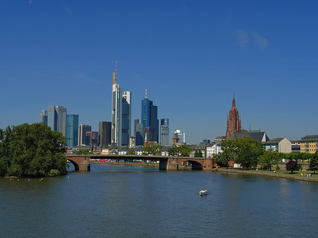 Fotos Skyline von Frankfurt mit Alter Brücke | Frankfurt am Main