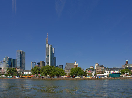 Fotos Skyline von Frankfurt mit Riesenrad