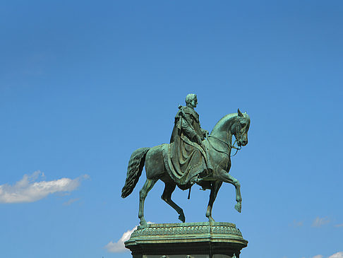 König-Johann-Statue Fotos